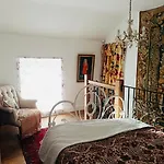 Traditional Rural Cottage, Haven For Families With Pets