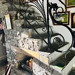 Traditional Rural Cottage, Haven For Families With Pets Whitegate (Galway)
