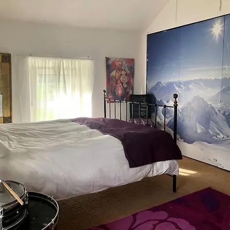 Two Bedroom Rural Апартаменты Whitegate (Galway)