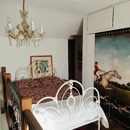 Traditional Rural Cottage, Haven For Families With Pets Apartment