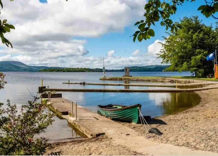 Traditional Rural Cottage, Haven For Families With Pets *